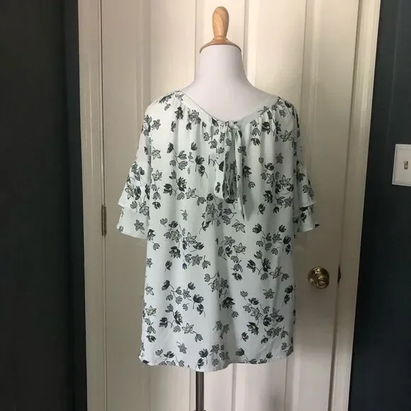 Loft hi-low floral Top with layered bell sleeves - Picture 2 of 7